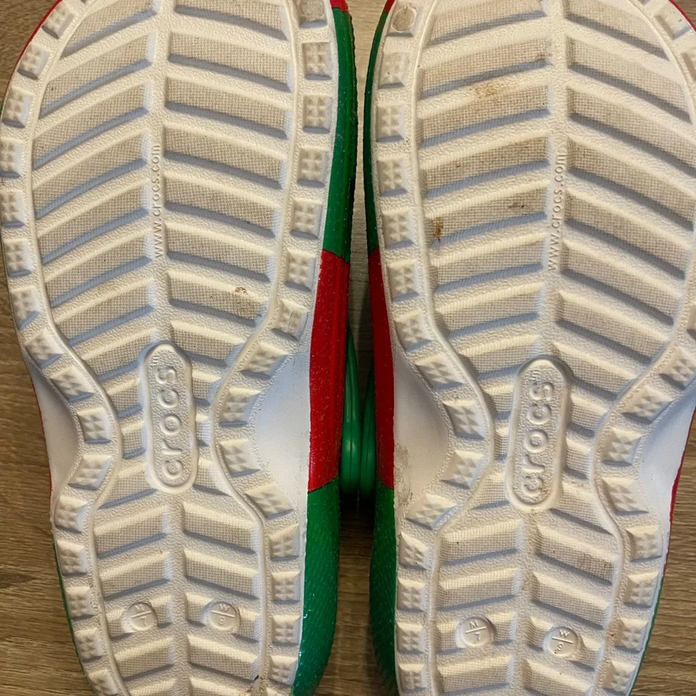 CROCS Green and Red Holiday Clogs with Fun Charms - Picture 4 of 4